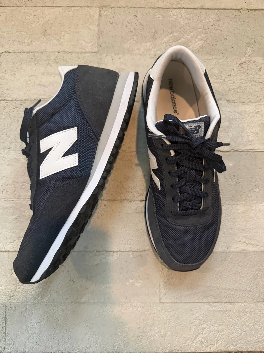 New Balance Men's Navy and White Retro Trainer Sneakers